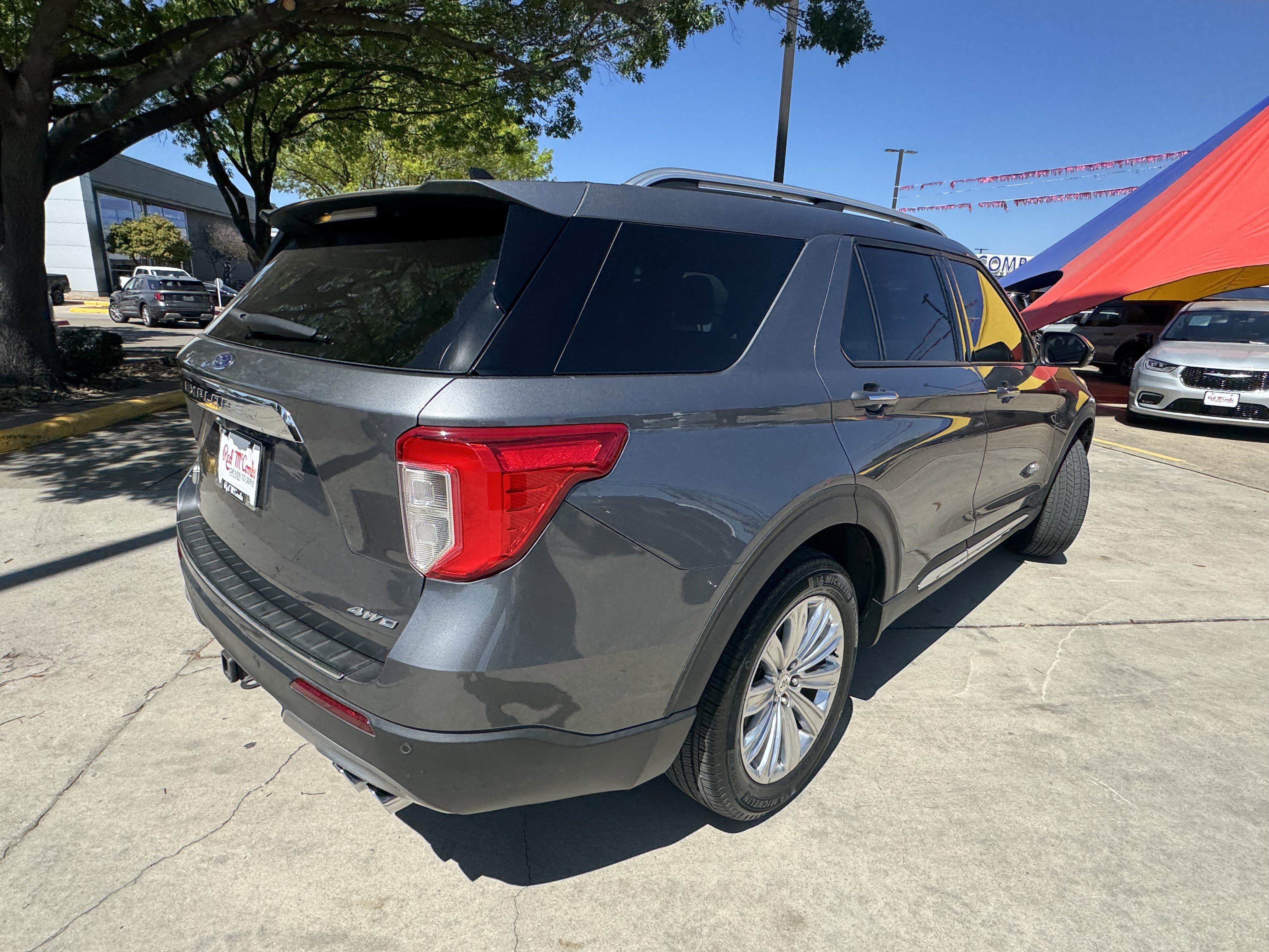 Certified 2022 Ford Explorer King Ranch w/ Technology Package image 6