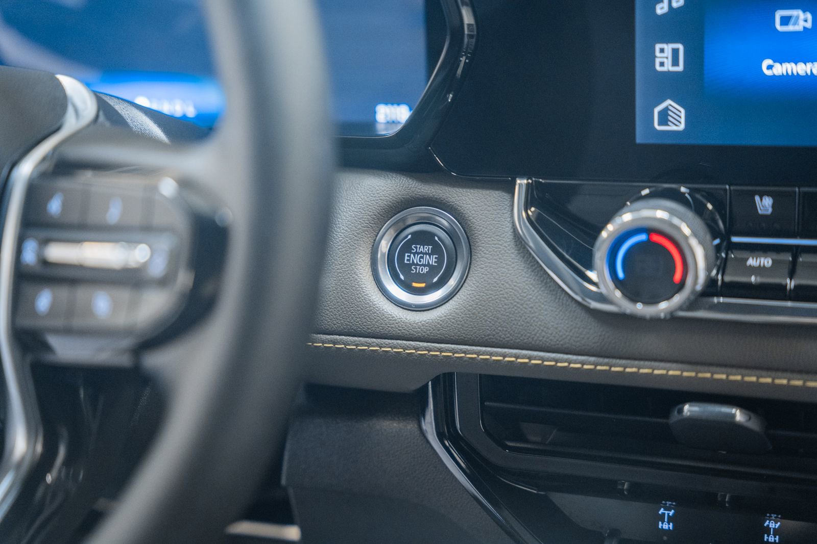 Used 2026 Chevrolet Colorado ZR2 image 32