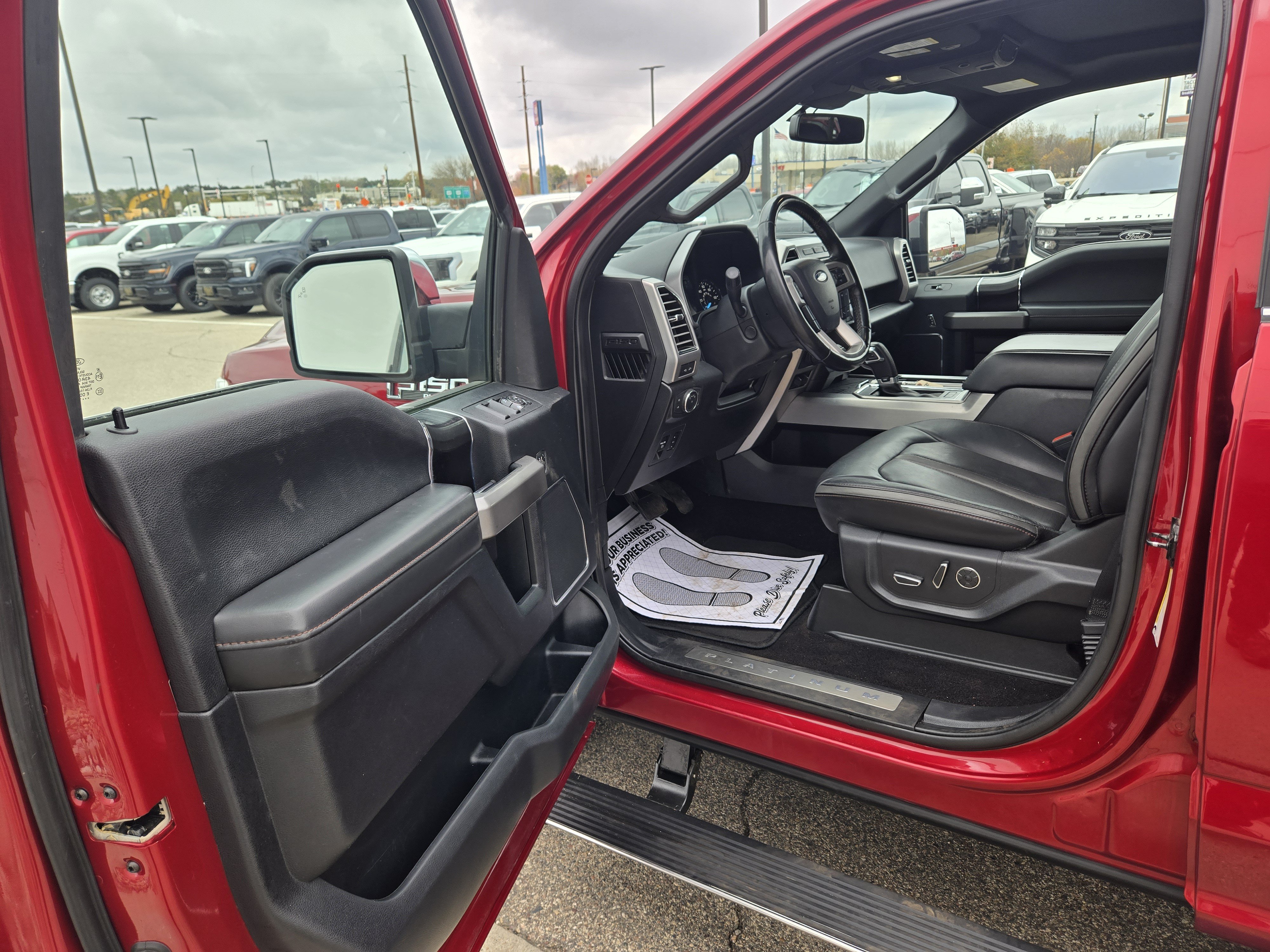 Certified 2019 Ford F150 Platinum w/ Equipment Group 701A Luxury AWD/4WD image 11