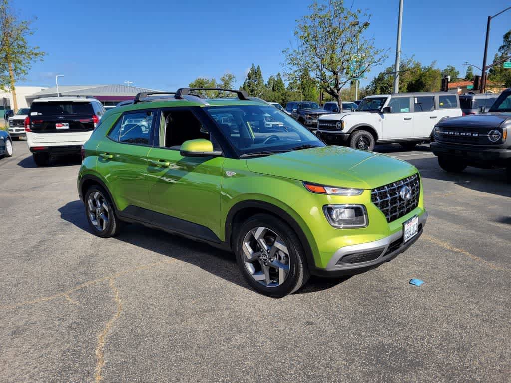 Used 2023 Hyundai Venue SEL FWD image 8