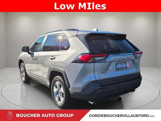 Used 2021 Toyota RAV4 XLE image 5