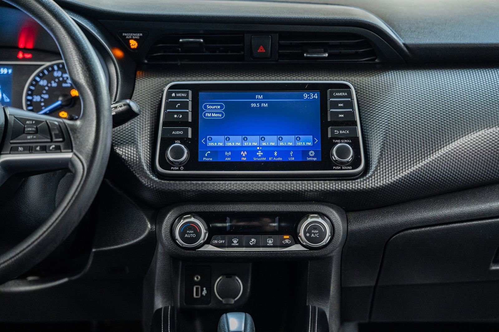 Used 2019 Nissan Kicks SV image 17