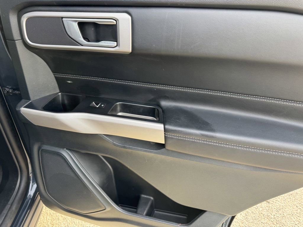 Certified 2023 Ford Explorer XLT w/ Equipment Group 202A image 10