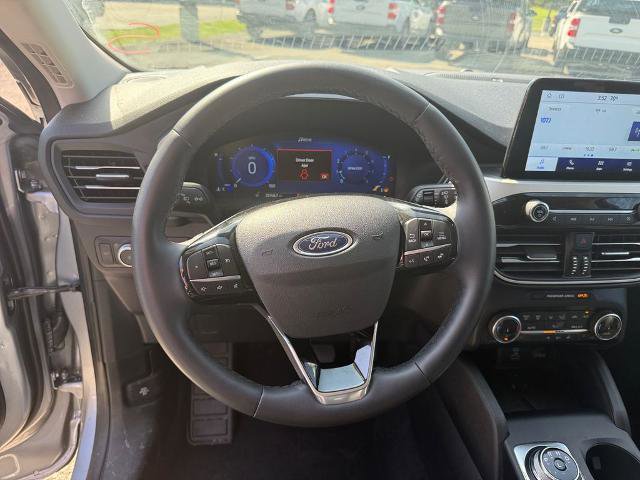Certified 2022 Ford Escape SEL w/ Technology Package AWD/4WD image 15