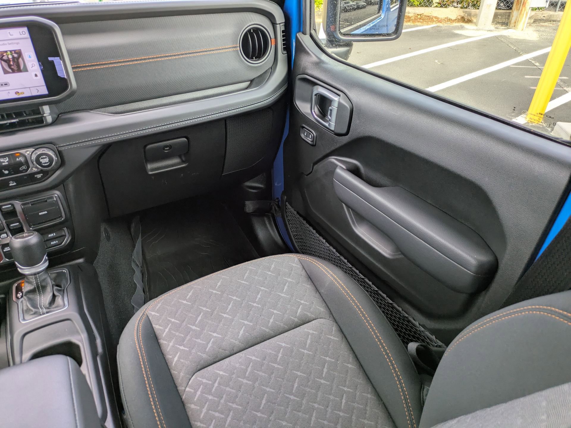 Used 2024 Jeep Gladiator Mojave w/ Convenience Group image 20