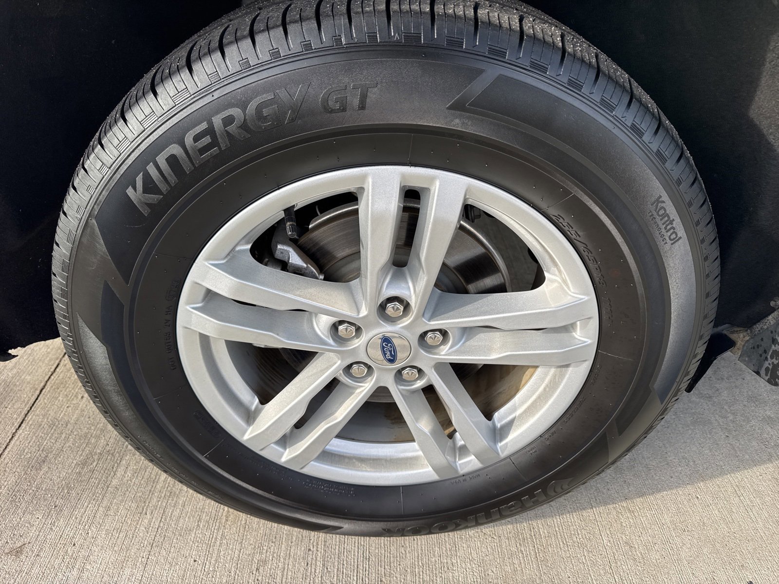 Certified 2023 Ford Explorer XLT w/ Equipment Group 202A image 21