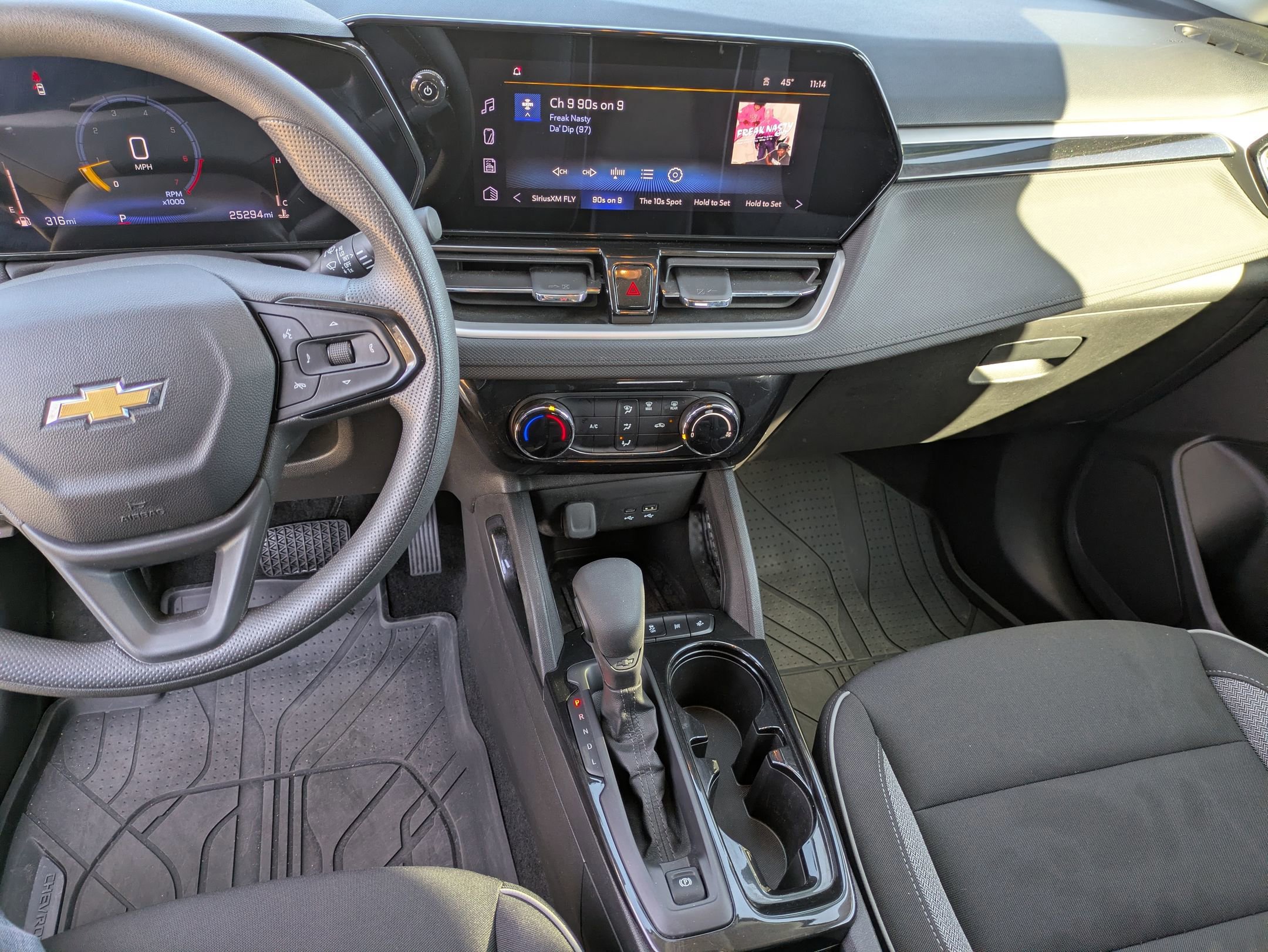 Used 2025 Chevrolet TrailBlazer LT w/ Driver Confidence Package image 22