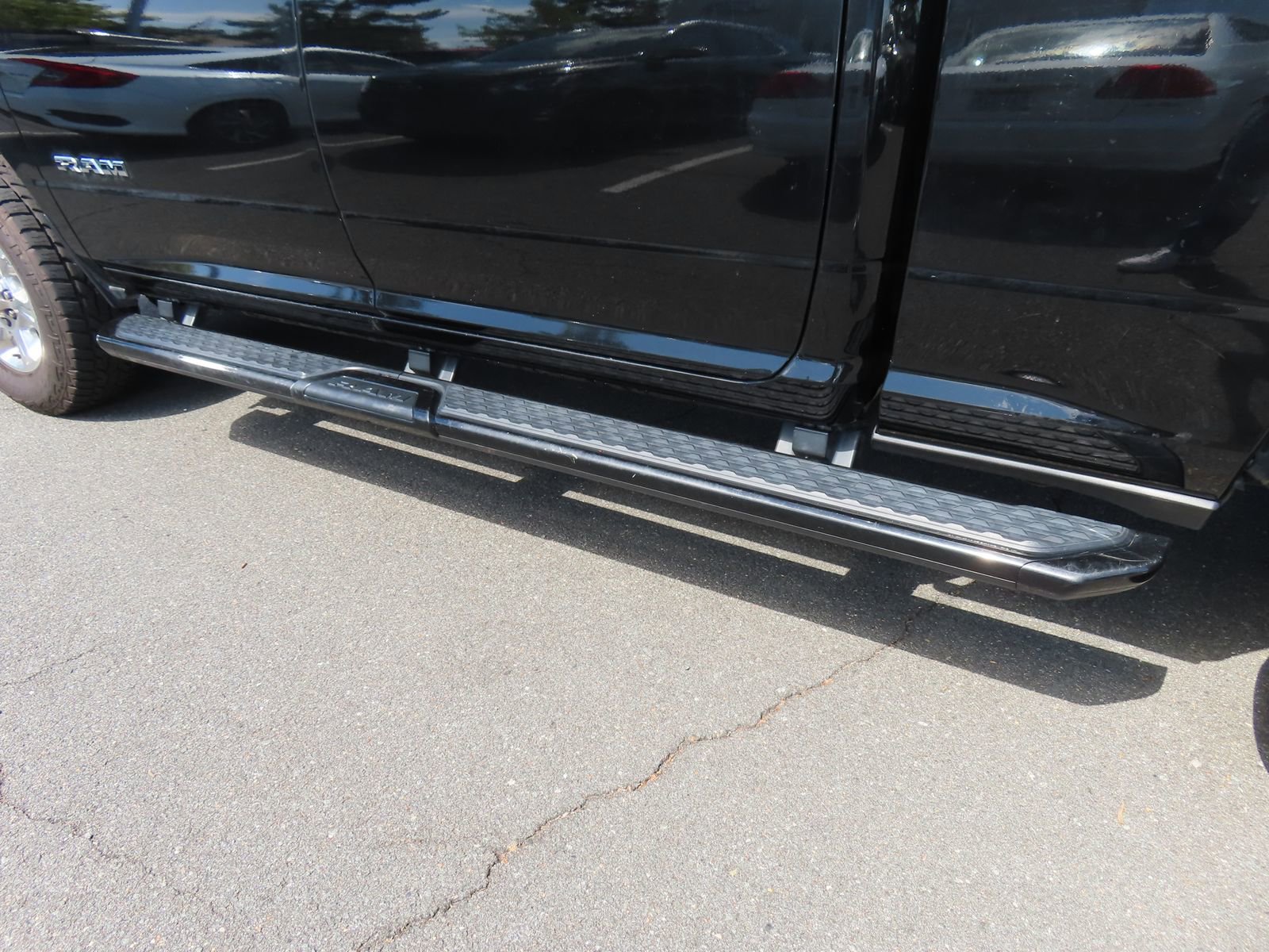 Used 2023 RAM 2500 Big Horn w/ Level 1 Equipment Group AWD/4WD image 11