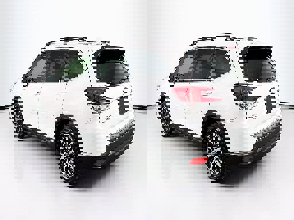 Used 2023 Subaru Forester Limited image 3