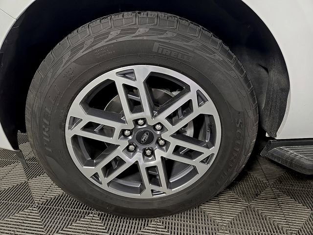 Certified 2025 Ford Expedition Active AWD/4WD image 9