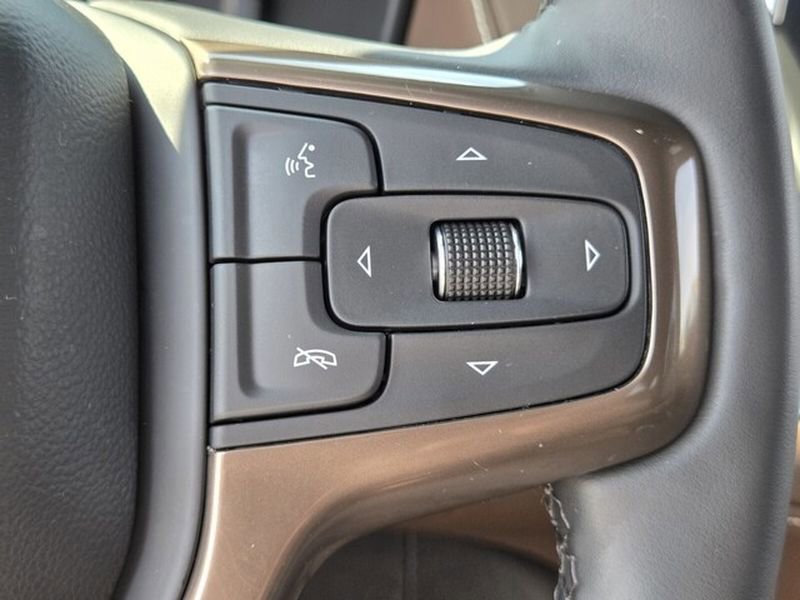 Used 2024 Chevrolet Tahoe High Country w/ Premium Package image 33