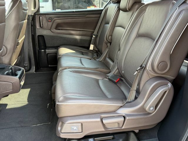 Used 2023 Honda Odyssey Elite image 7