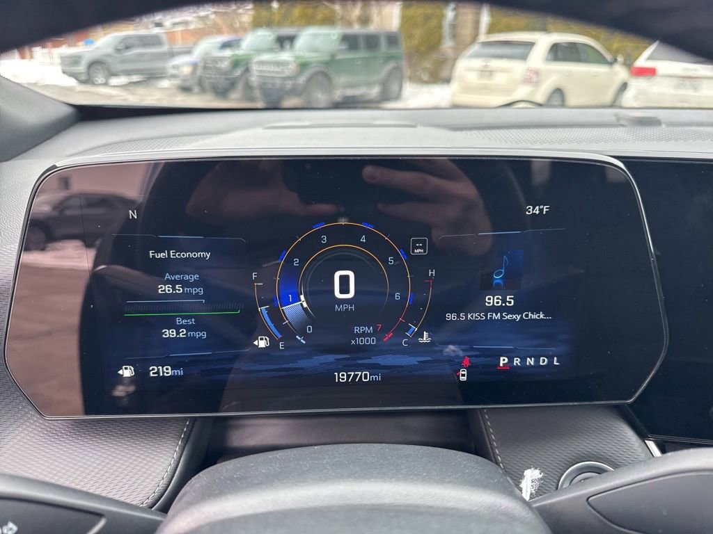 Used 2025 Chevrolet Equinox LT w/ Safety and Technology Package image 8