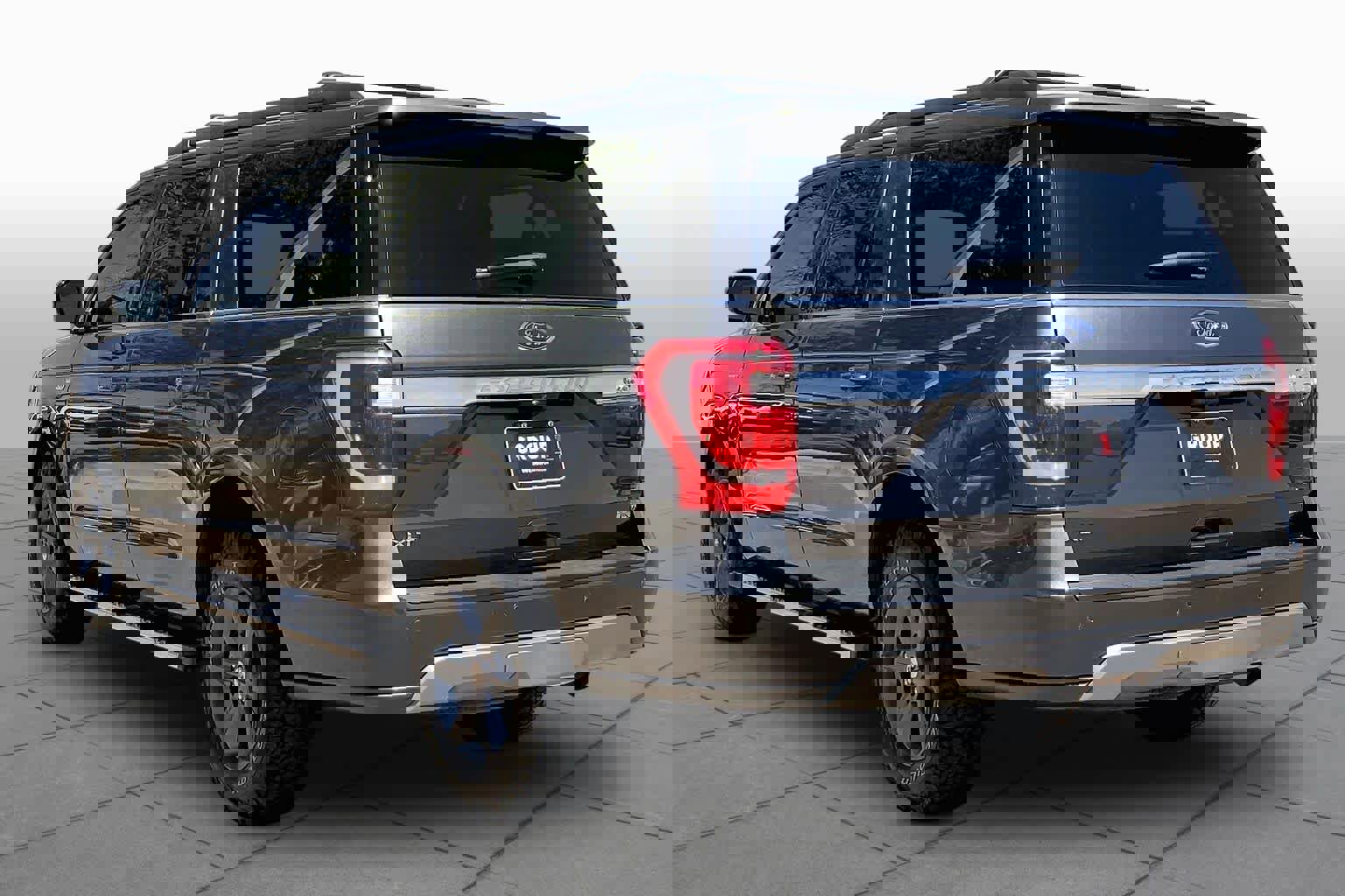 Certified 2021 Ford Expedition Max XLT image 12