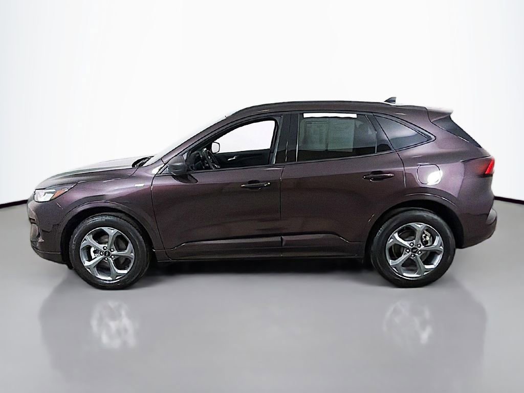 Certified 2023 Ford Escape ST-Line AWD/4WD image 11