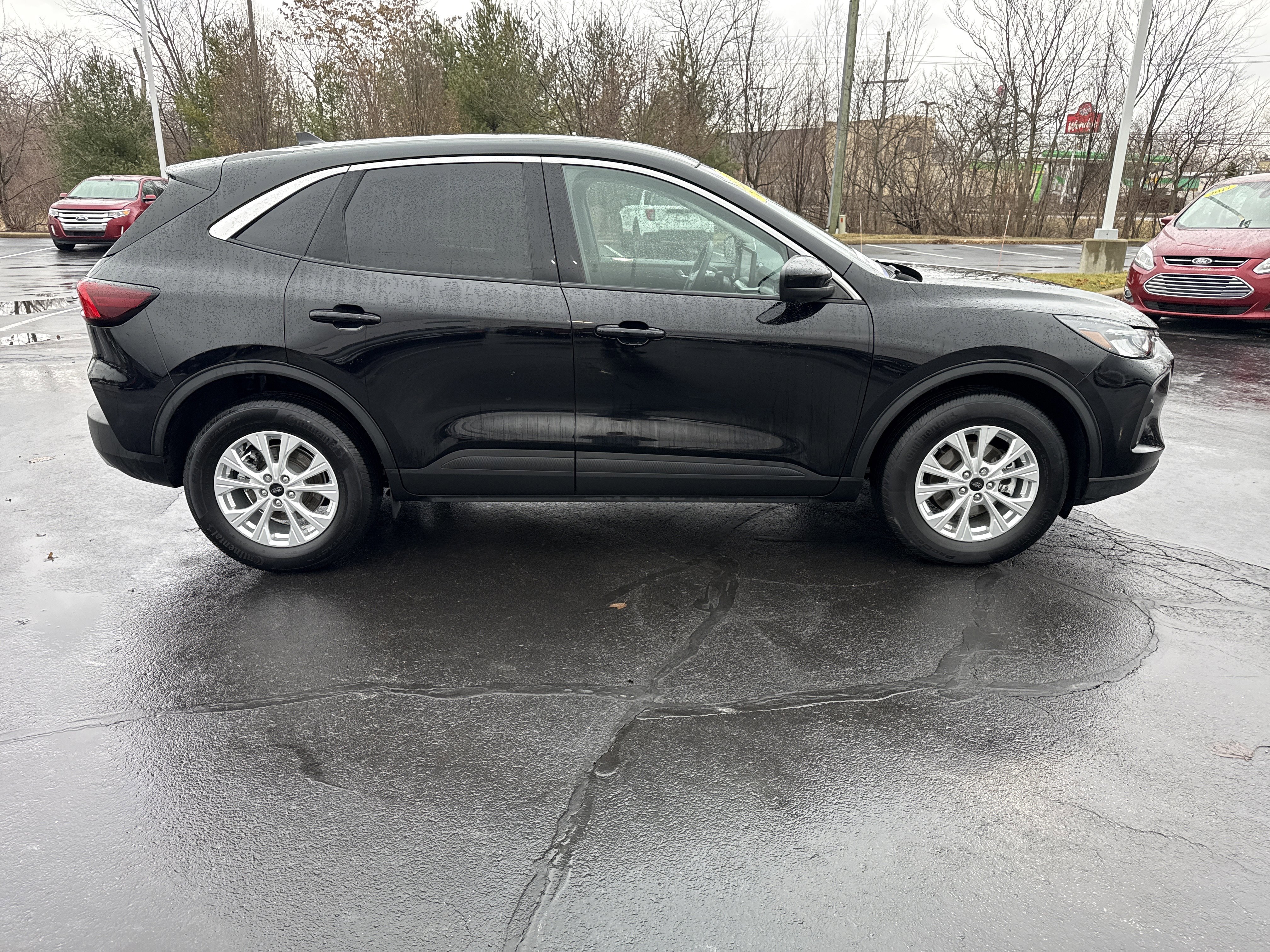 Certified 2023 Ford Escape Active w/ Tech Pack #2 image 2