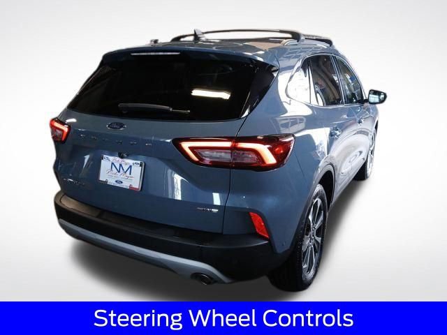 Certified 2023 Ford Escape Platinum w/ Premium Technology Package image 9