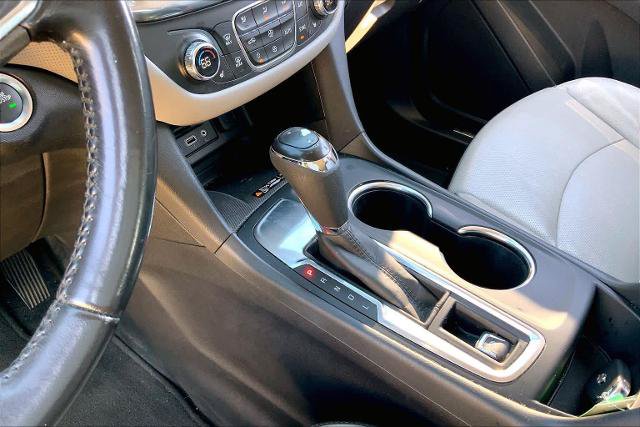 Used 2020 Chevrolet Equinox Premier FWD image 16