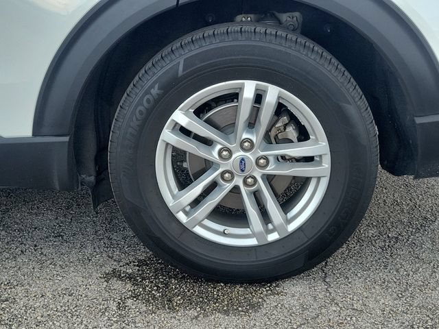 Certified 2023 Ford Explorer XLT w/ Equipment Group 202A RWD image 12