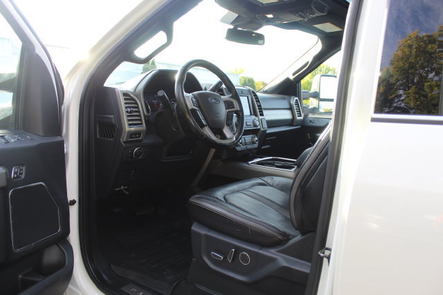 Certified 2021 Ford F250 Platinum w/ FX4 Off-Road Package AWD/4WD image 21