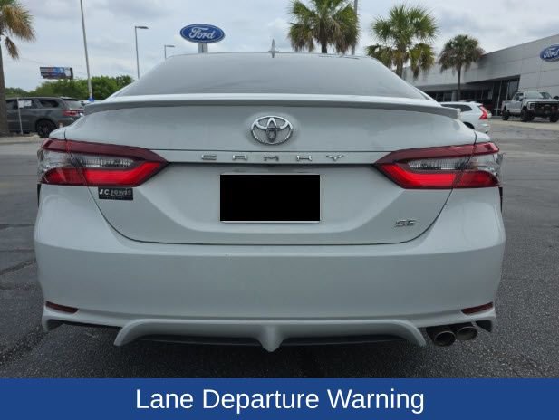 Used 2023 Toyota Camry SE FWD image 4
