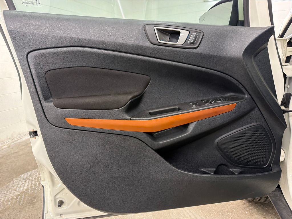 Certified 2021 Ford EcoSport SE w/ SE Convenience Package FWD image 18