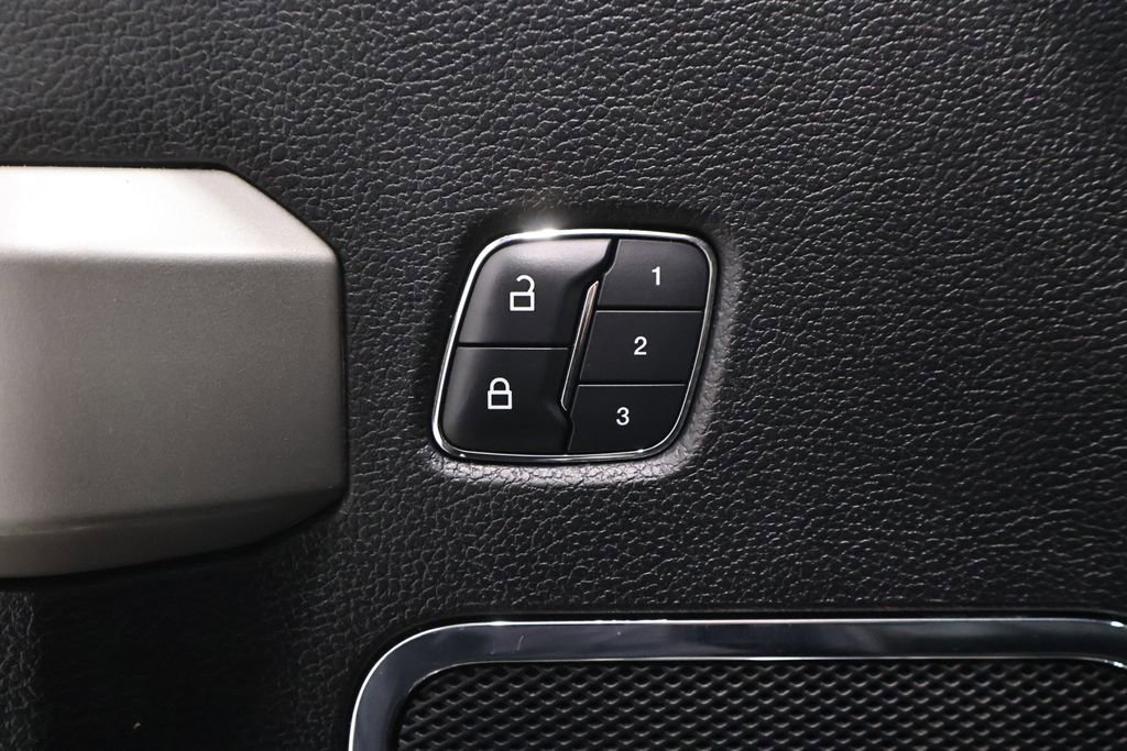 Certified 2018 Ford F150 Lariat image 16