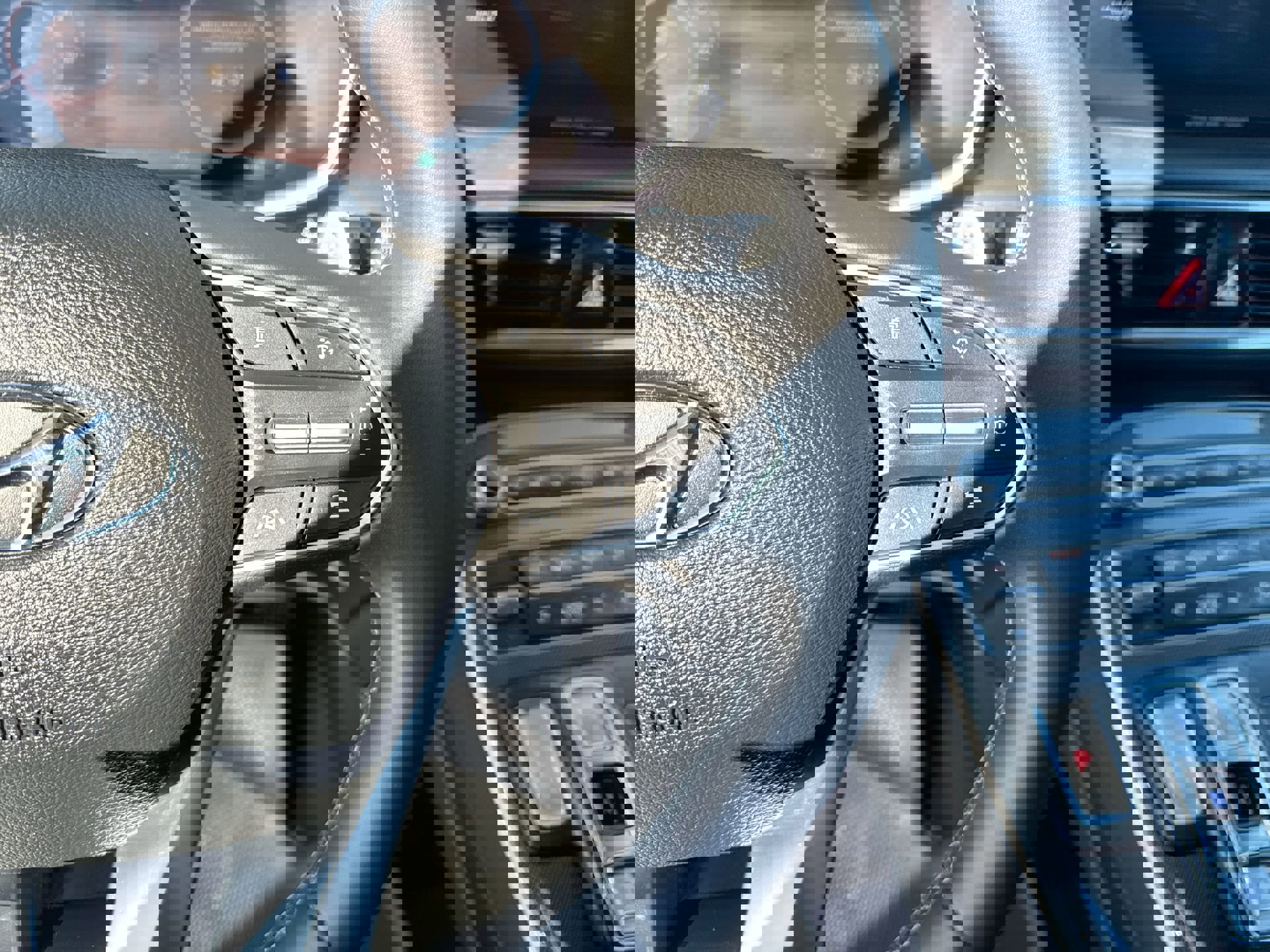 Used 2023 Hyundai Santa Fe Limited image 34