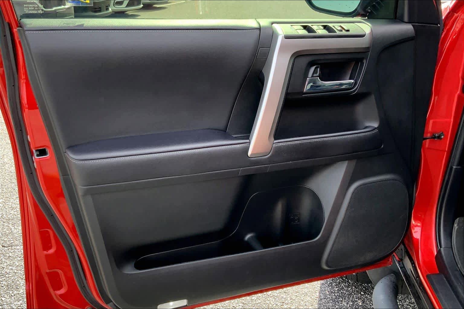 Used 2022 Toyota 4Runner SR5 RWD image 20