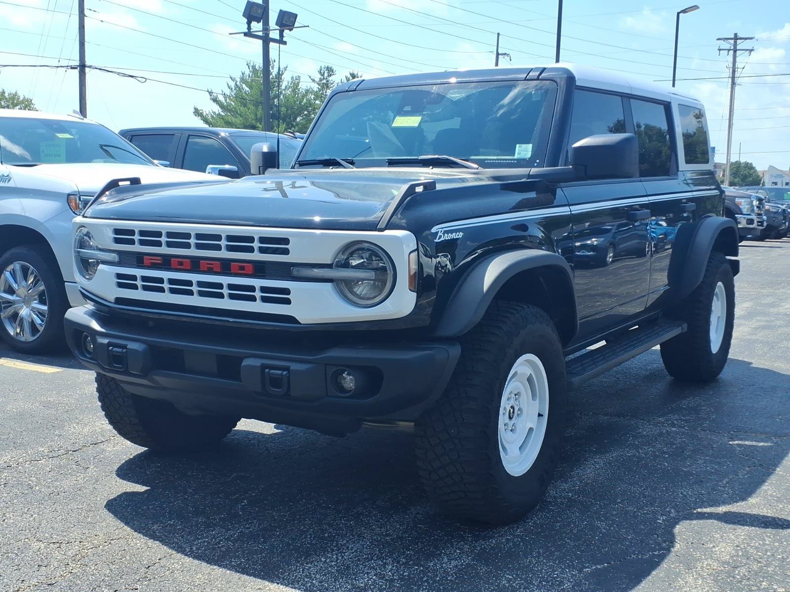 Certified 2024 Ford Bronco Heritage Edition AWD/4WD image 26