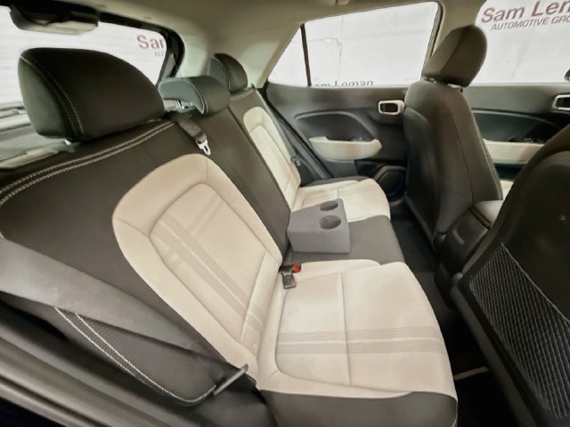 Used 2022 Hyundai Venue SEL FWD image 25