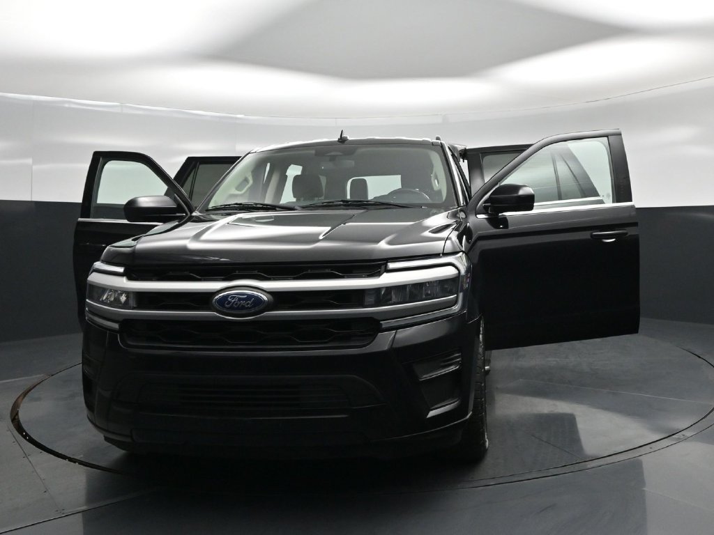Certified 2022 Ford Expedition XLT RWD image 33