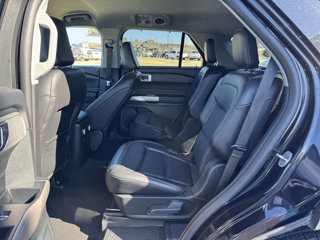 Certified 2023 Ford Explorer Limited w/ Equipment Group 301A image 32