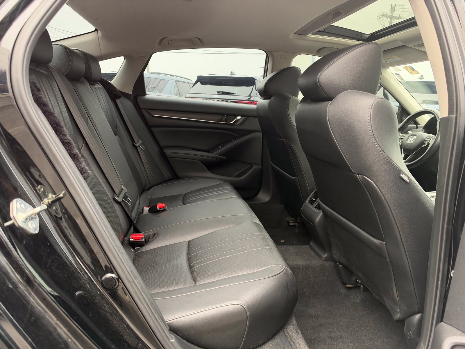 Used 2020 Honda Accord Touring image 31
