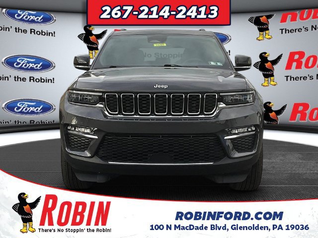 Used 2025 Jeep Grand Cherokee Limited AWD/4WD image 2