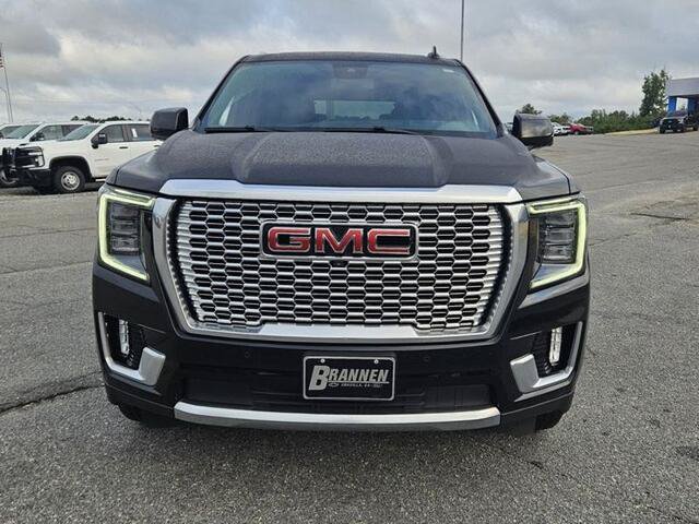 Used 2024 GMC Yukon XL Denali AWD/4WD image 2