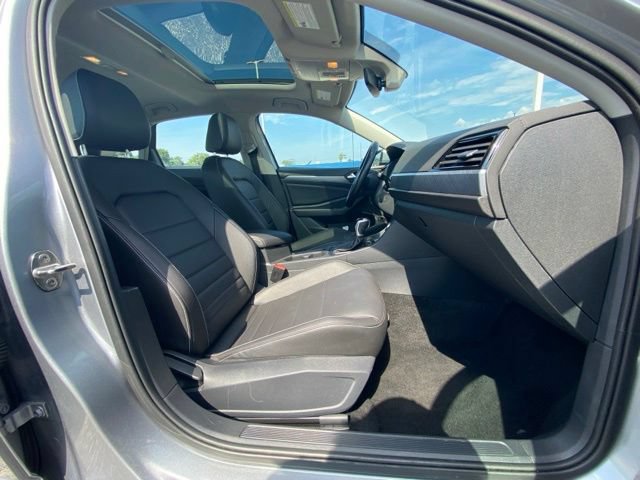 Used 2024 Volkswagen Jetta SE FWD image 24