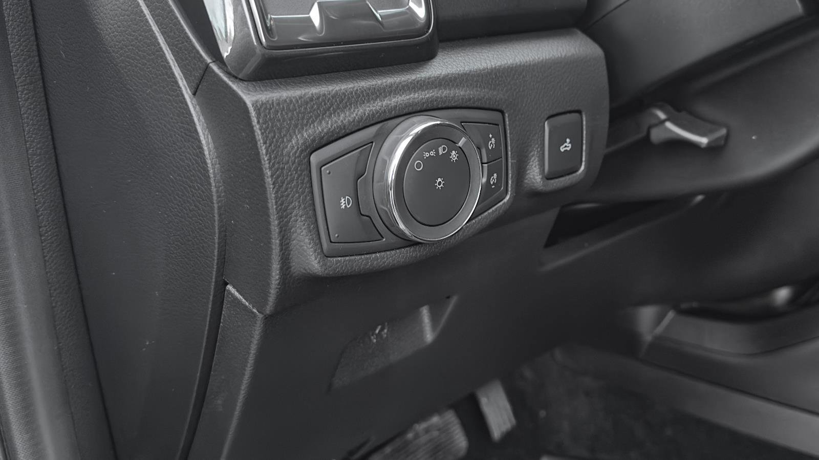 Certified 2020 Ford Ranger Lariat w/ Equipment Group 501A Mid image 18