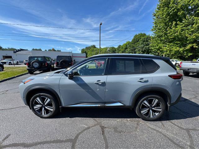 Used 2022 Nissan Rogue Platinum w/ Head-Up Display Package AWD/4WD image 2