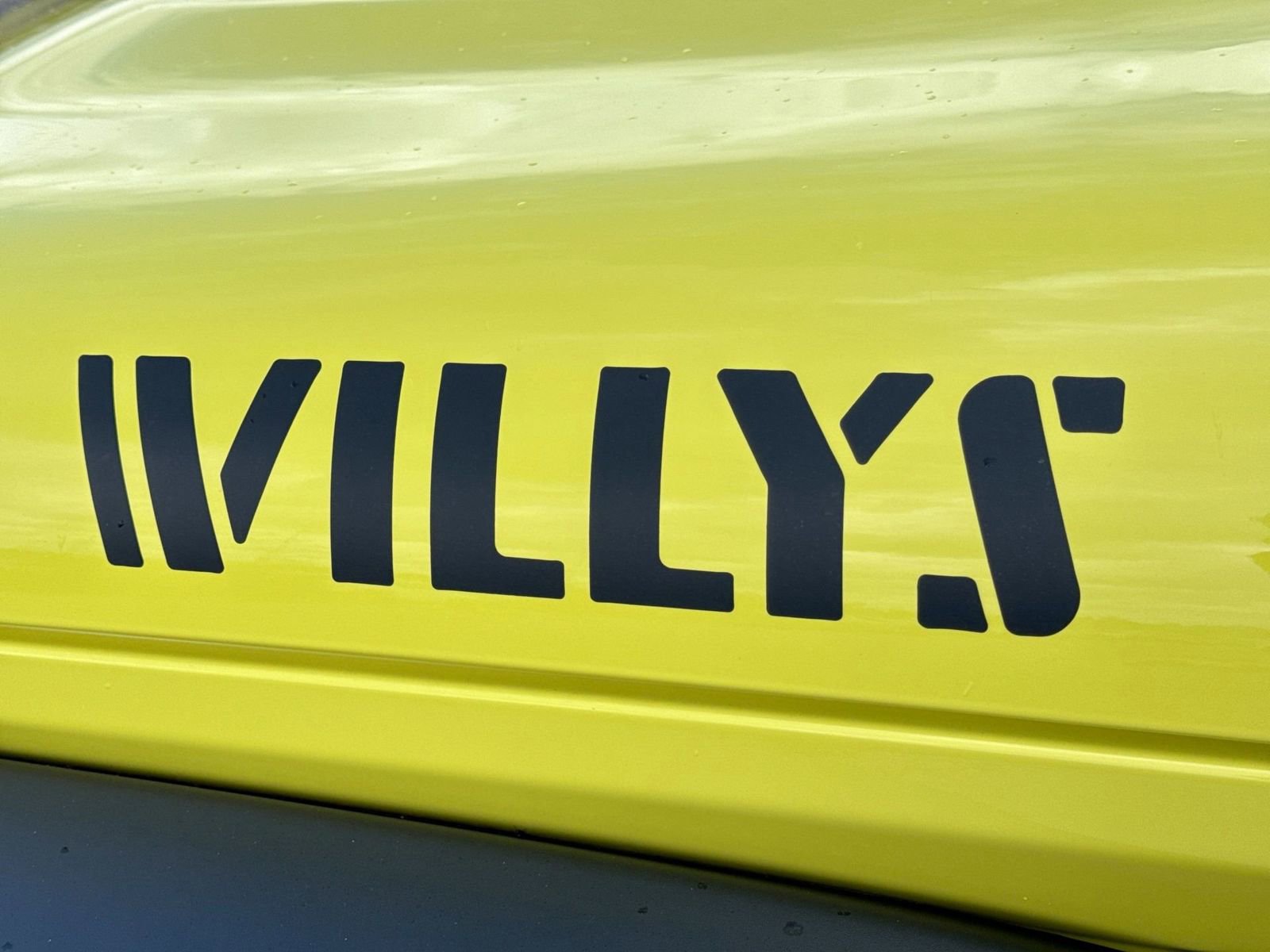 Used 2023 Jeep Wrangler Willys image 12