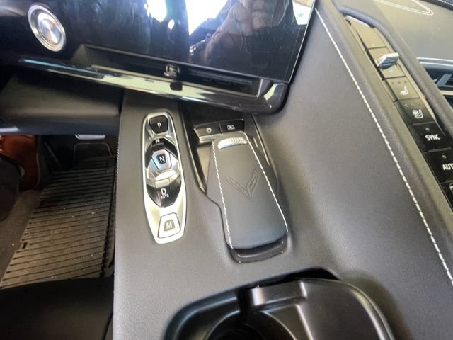 Used 2024 Chevrolet Corvette Stingray Preferred Conv w/ Stealth Interior Trim Package RWD image 15