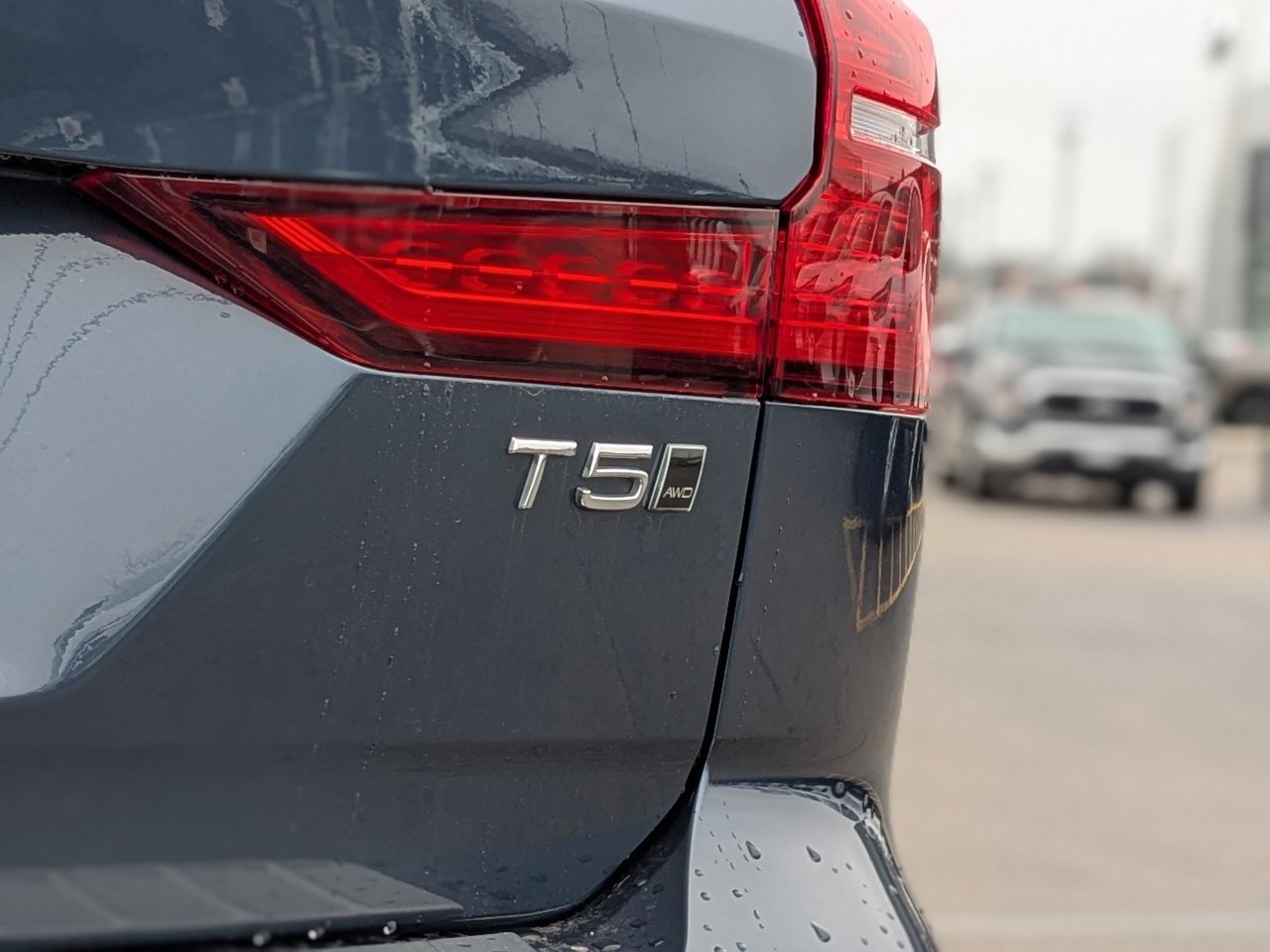 Used 2022 Volvo V60 T5 Cross Country AWD/4WD image 13