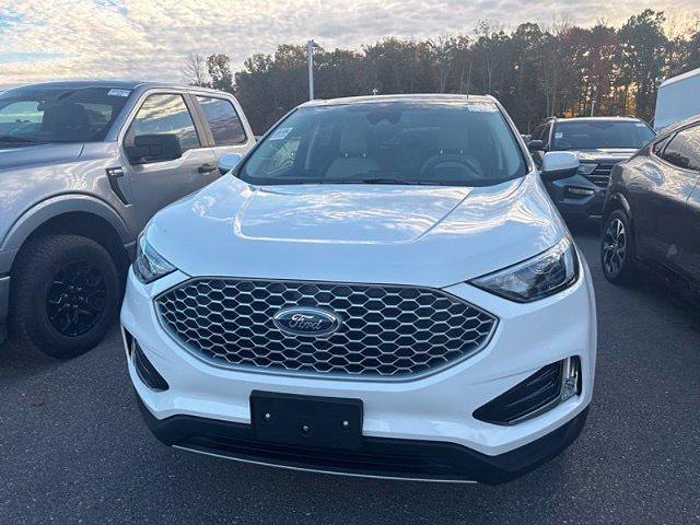 Certified 2023 Ford Edge SEL w/ Convenience Package AWD/4WD image 5
