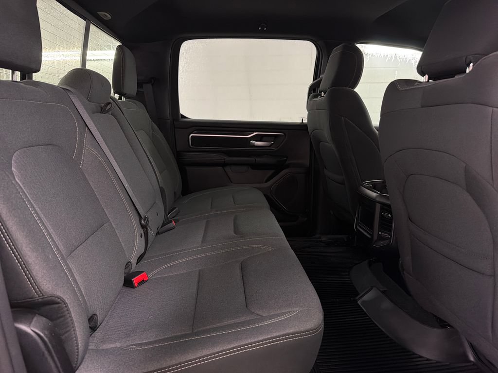 Used 2024 RAM 1500 Big Horn RWD image 31