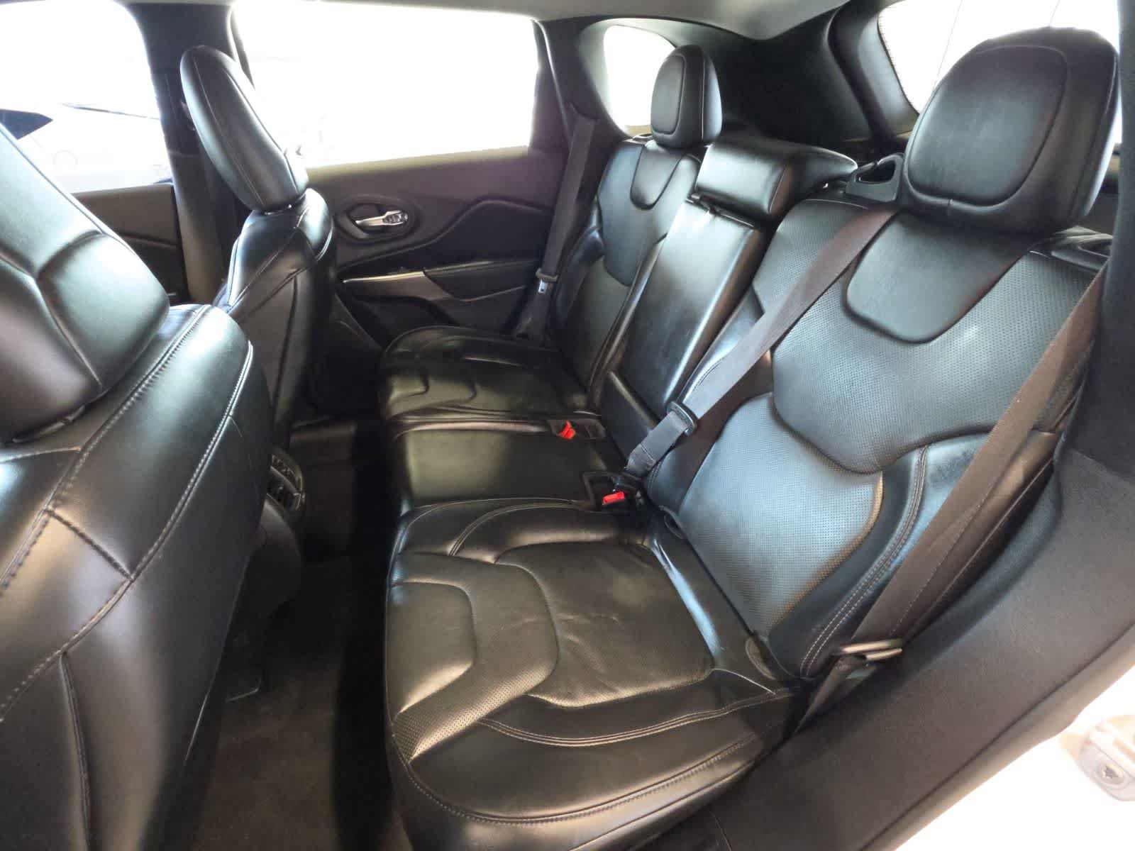 Used 2021 Jeep Cherokee Latitude Lux AWD/4WD image 27