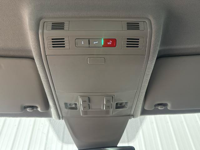 Used 2022 Volkswagen Tiguan SE FWD image 24