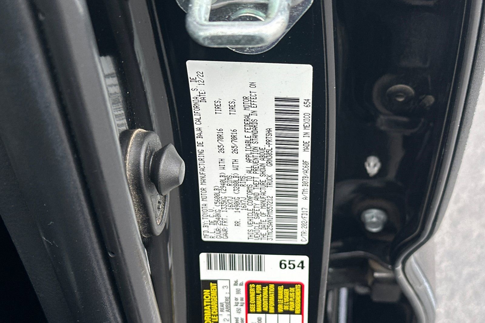 Used 2023 Toyota Tacoma TRD Off-Road AWD/4WD image 27