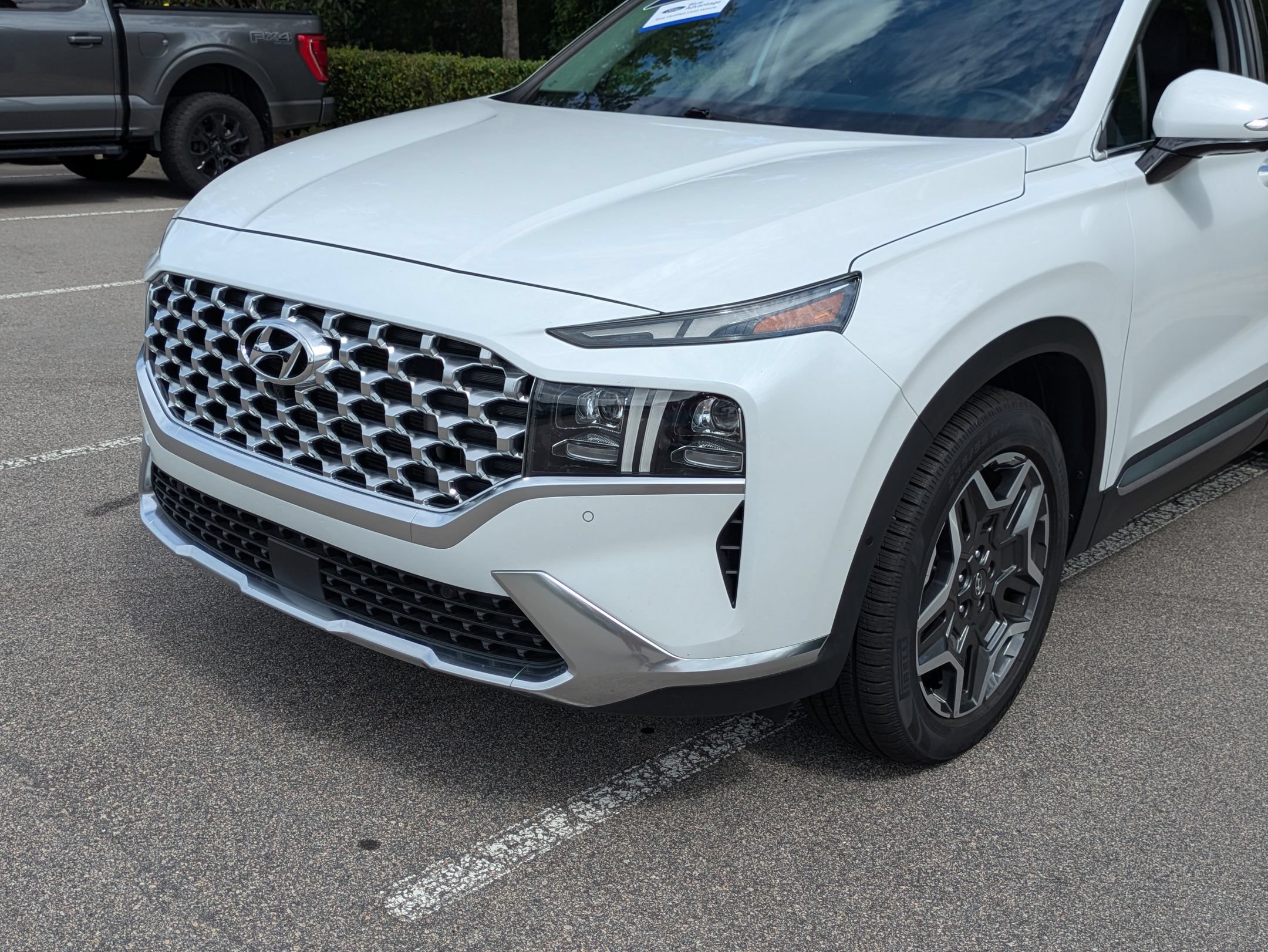 Used 2023 Hyundai Santa Fe Limited FWD image 10