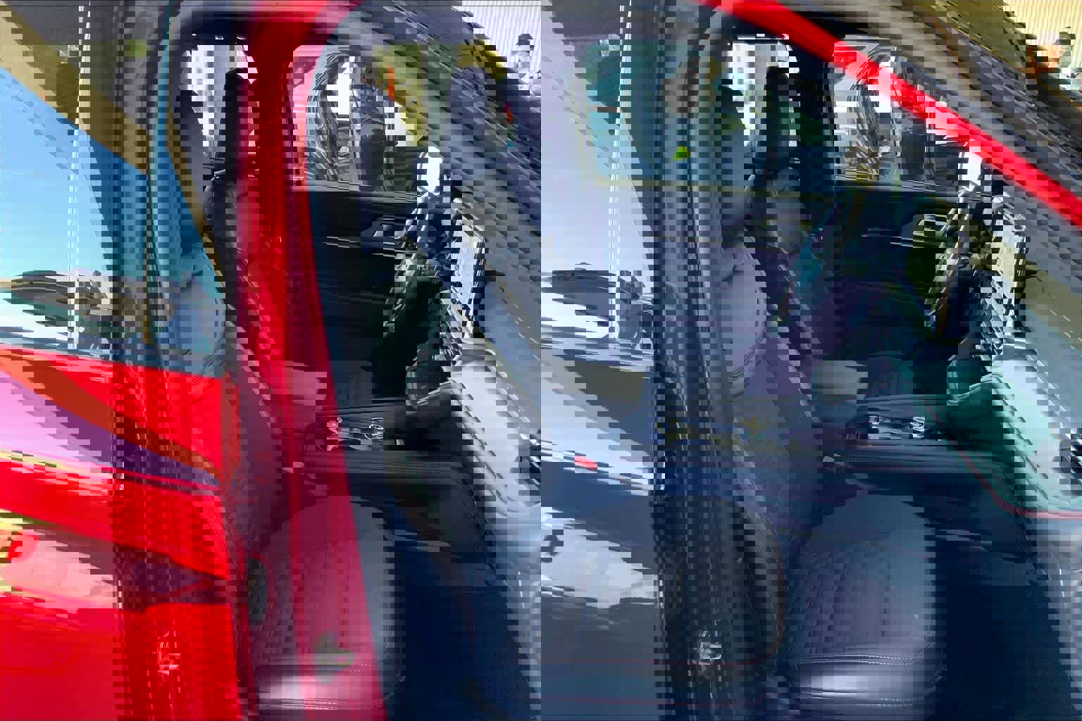 Certified 2025 Ford Explorer ST-Line w/ Premium Package image 8