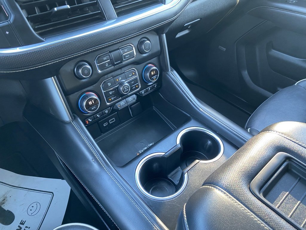 Used 2024 Chevrolet Suburban Premier image 23